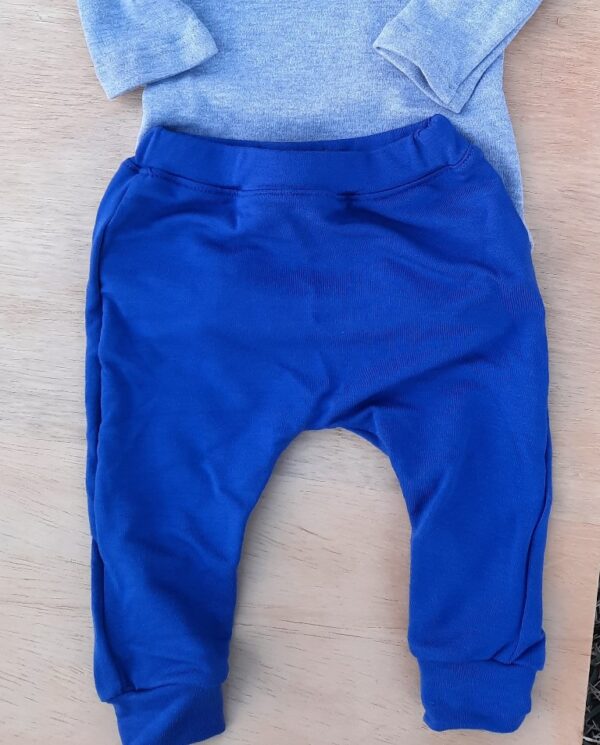 Calça de moletinho de bebê azul royal